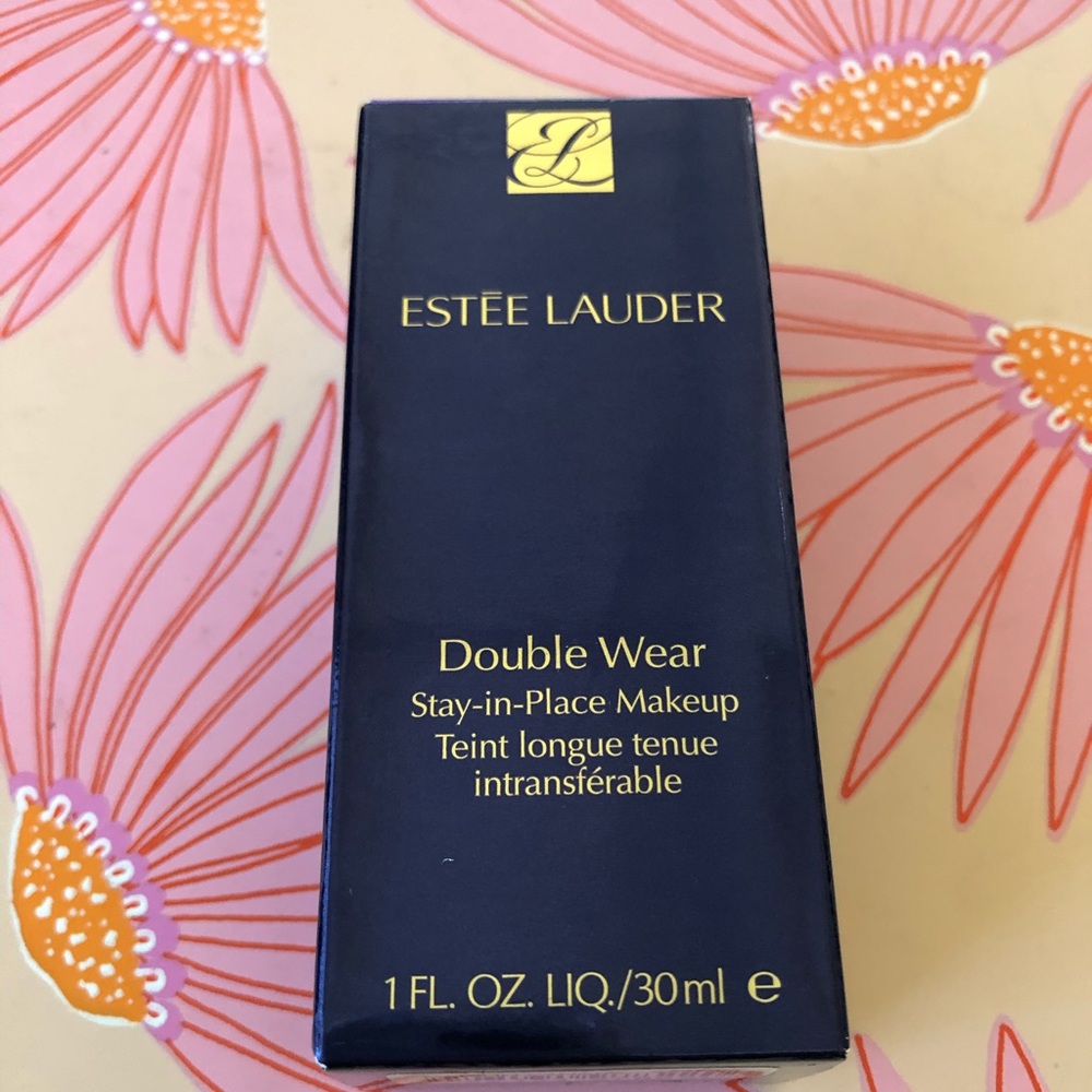 Estée Lauder Double Wear Stay-in-Place Makeup